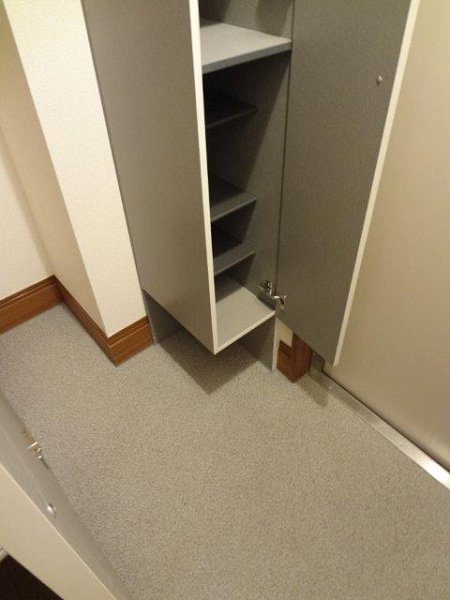 フリージア 玄関