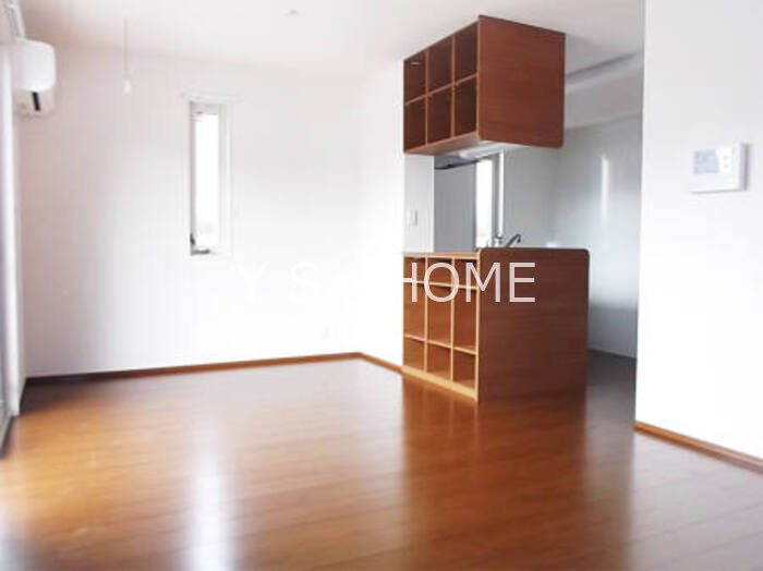 フリージア リビング