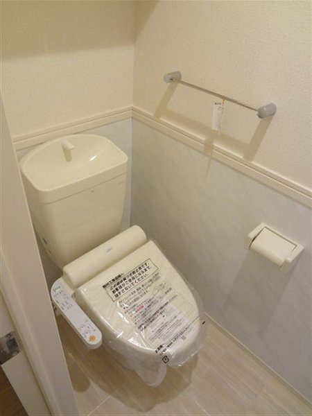 ティルタ　サリ その他3