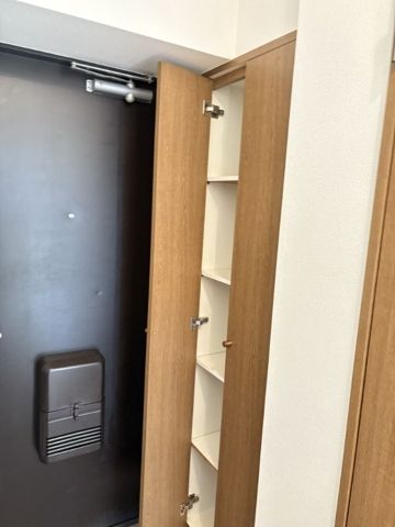 ロイヤルプレステージ 玄関