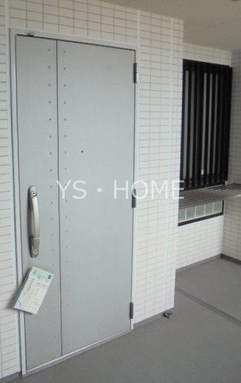 イストワール 玄関