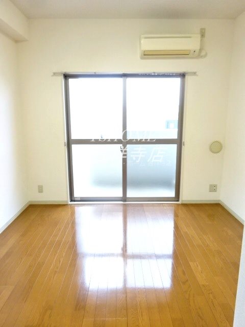 クティールＭ リビング