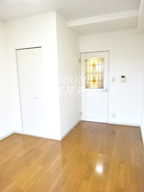 クティールＭ ベッドルーム