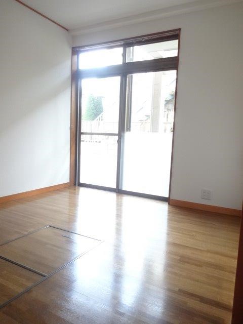 下連雀4-13テラスハウス   ベッドルーム