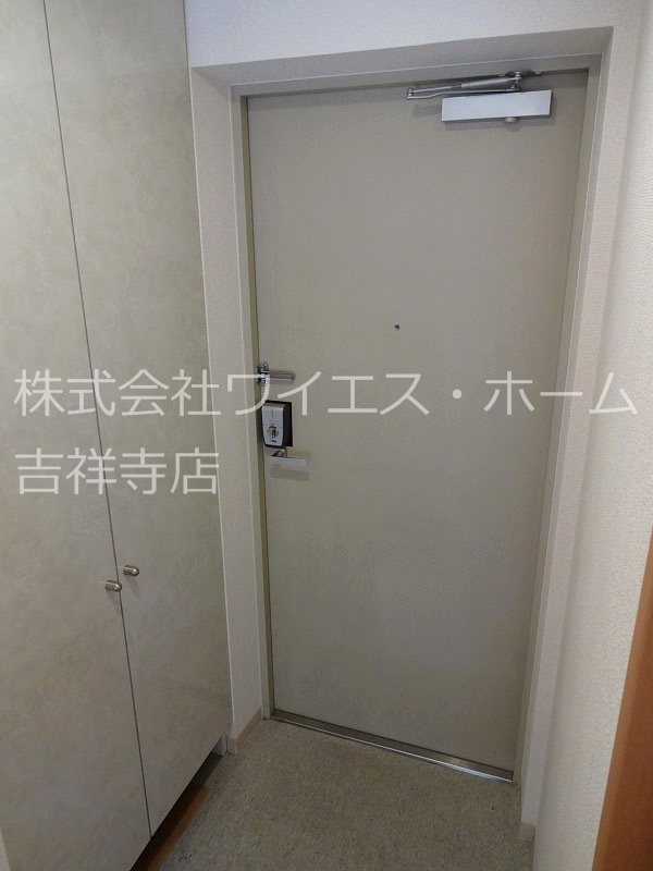 連雀グリーンヒルズ 玄関