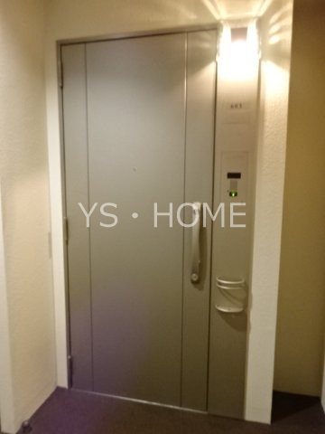 イトーピア武蔵野ブランマーク 玄関