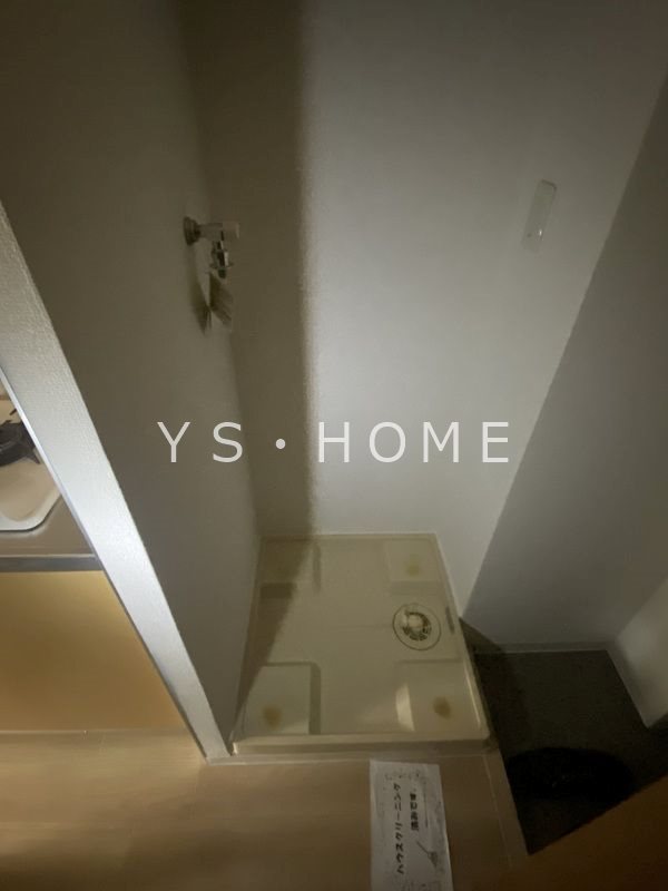 アドニス・モリヤ その他2