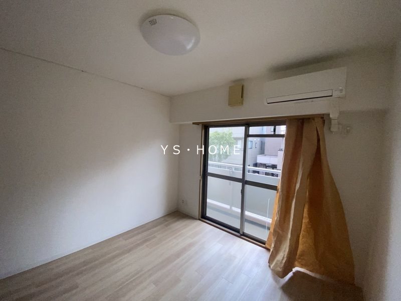 アドニス・モリヤ その他3