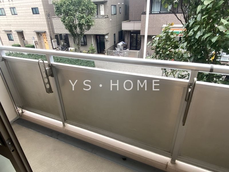 アドニス・モリヤ その他6