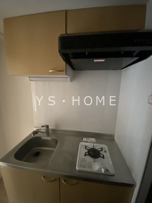 アドニス・モリヤ キッチン