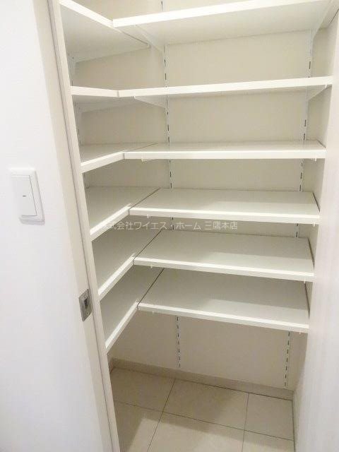 オークステージ武蔵野   玄関