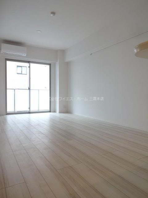 オークステージ武蔵野   リビング