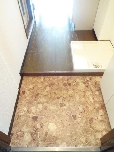 アーバンコアビル 玄関