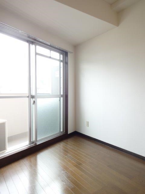 アーバンコアビル ベッドルーム