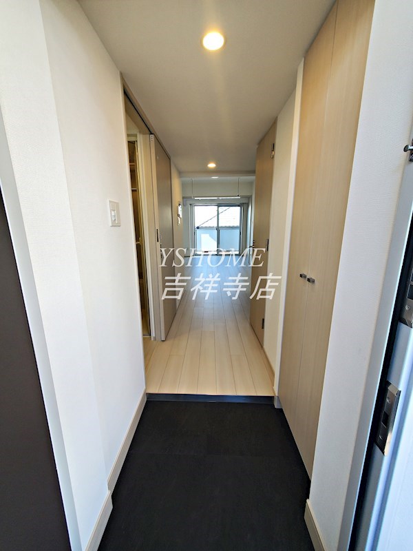 ベルグレードSI 玄関