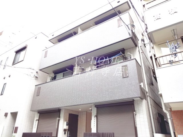 グローリッチ 外観