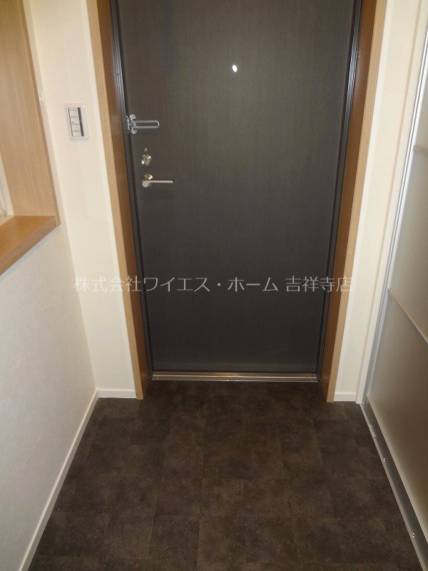 グローリッチ 玄関