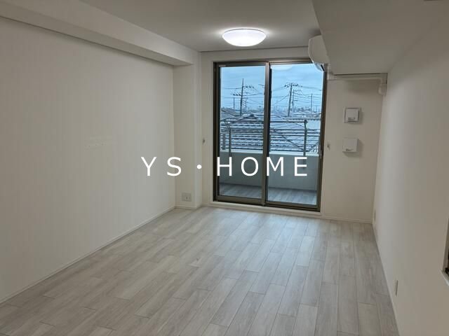 ブランズ三鷹  リビング