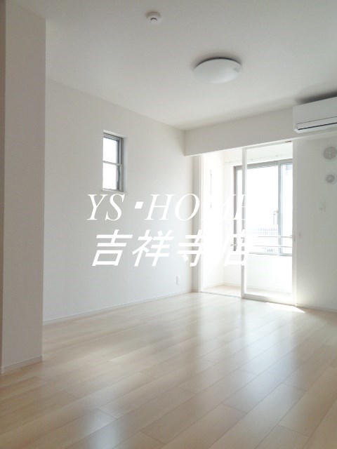 ＠HOME吉祥寺通り  リビング