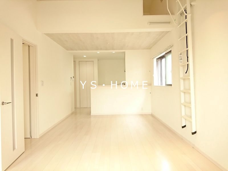 Tiara　A棟 リビング