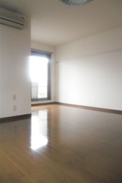 コンフォール武蔵野 リビング