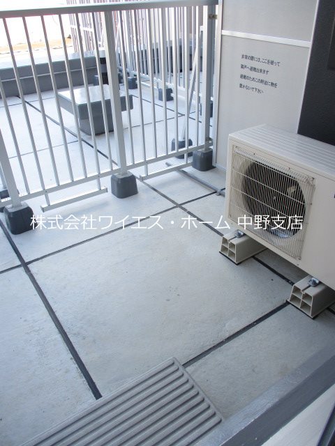 クレヴィアリグゼ中野新井薬師 ベランダ