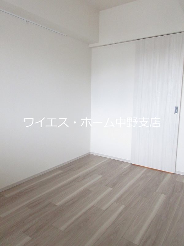コンフォリア新中野  ベッドルーム
