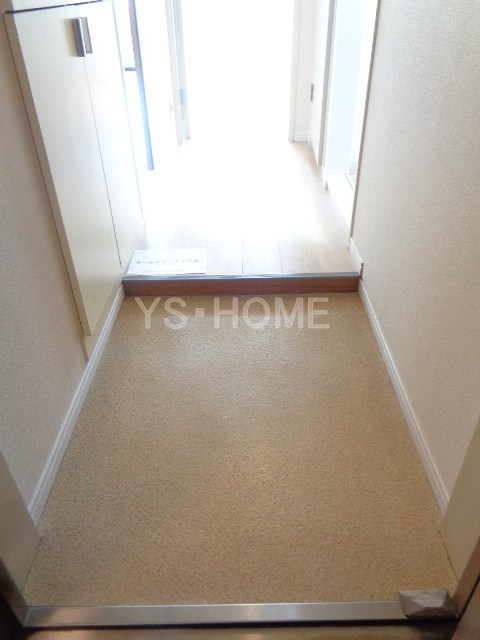 ローカス四面道 玄関