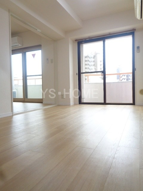 ローカス四面道 リビング