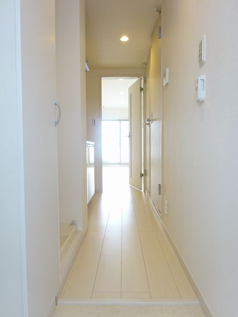 リブリ・アサント 玄関