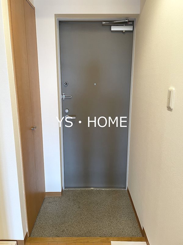 ラ・フェニーチェⅡ   玄関