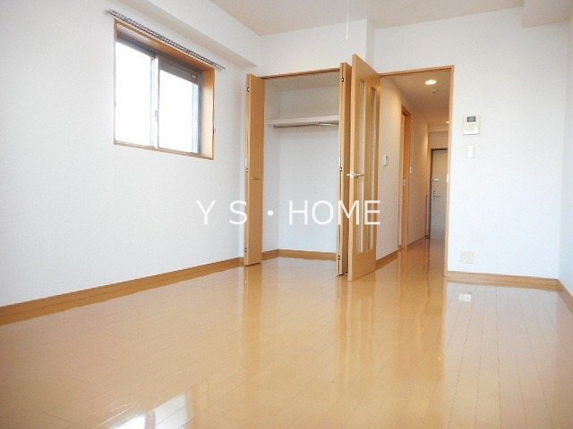 ジェン・ルー ベッドルーム