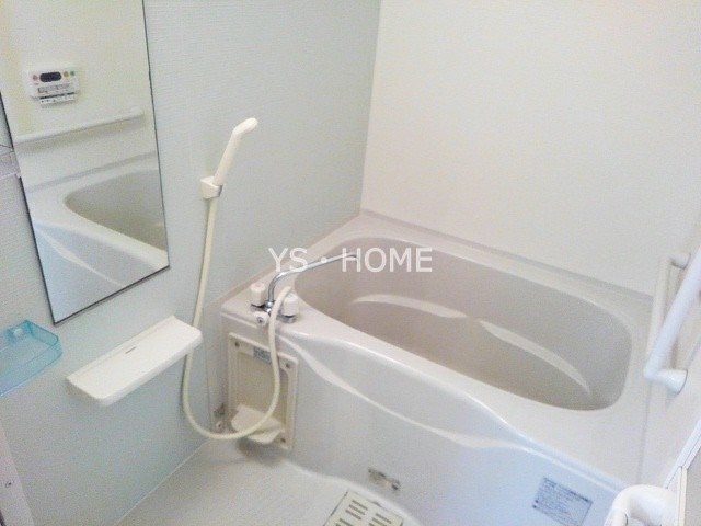 ジェン・ルー 風呂画像