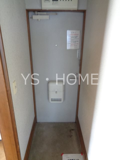 第2スカイコーポ 玄関