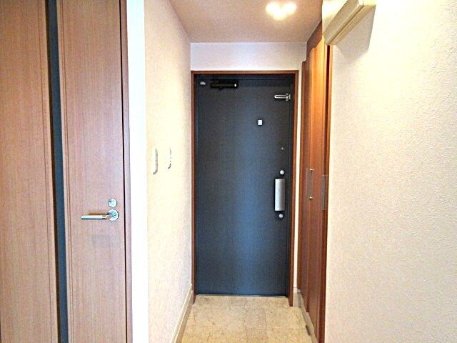 日神デュオステージ新宿中落合  玄関