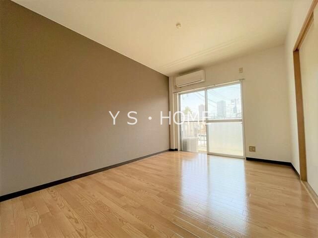 オークアベニュー リビング