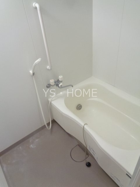 リラ・クレスト    風呂画像