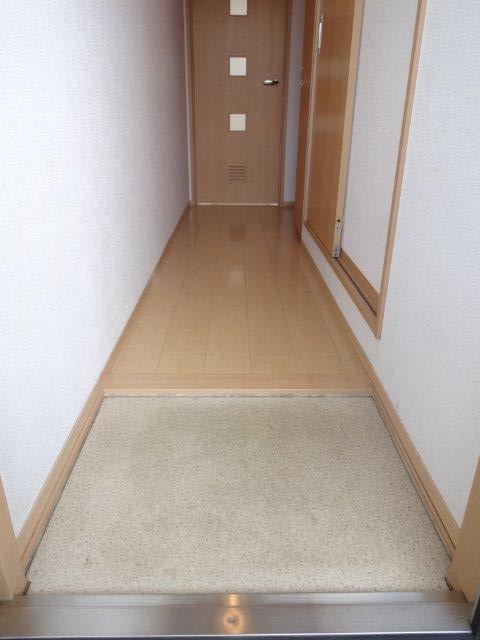 トレビナ武蔵野 玄関