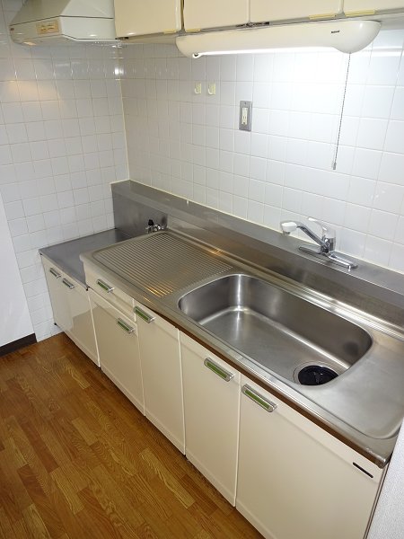 ロイヤルハイネス キッチン