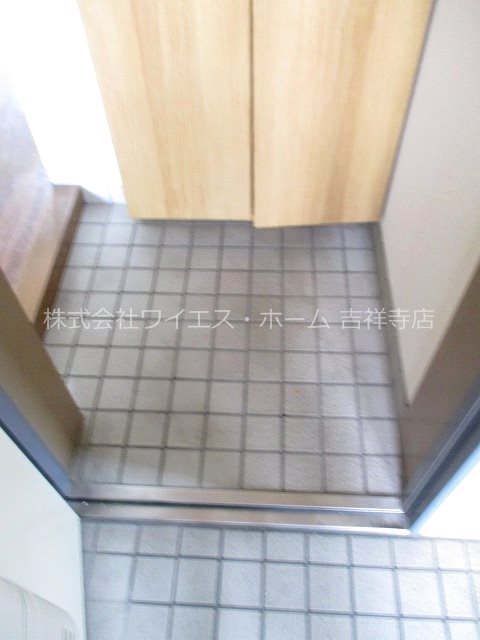 ルプレ荻窪 玄関