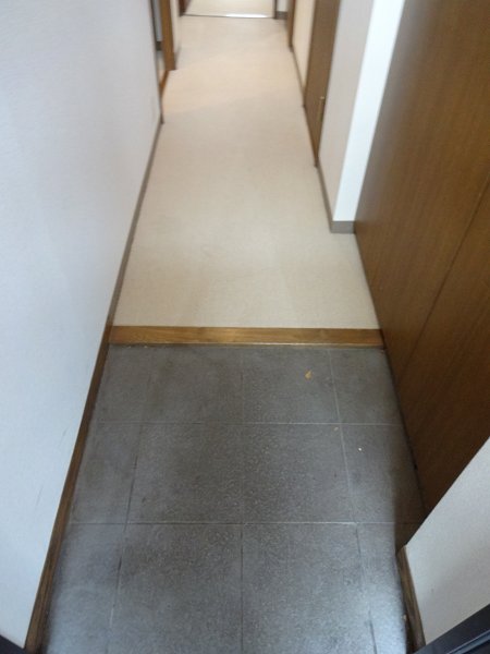 フィオーレ武蔵野　　 玄関