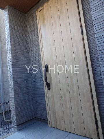 Kolet三鷹大沢   玄関