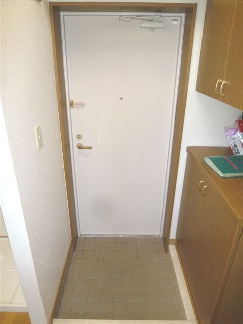 アビオン中野坂上B棟 玄関