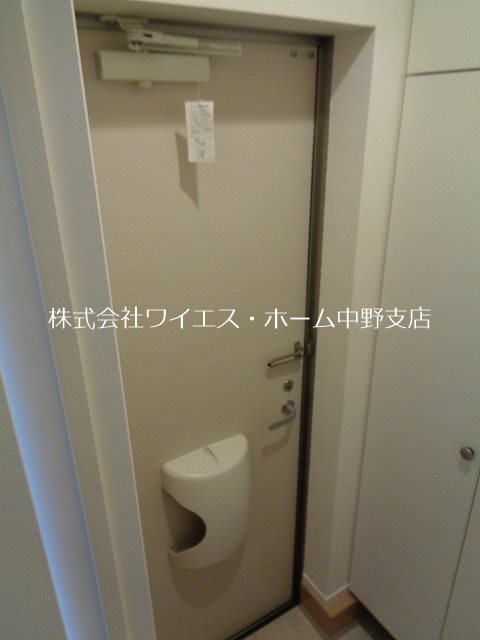 パーシモン中野富士見町 玄関