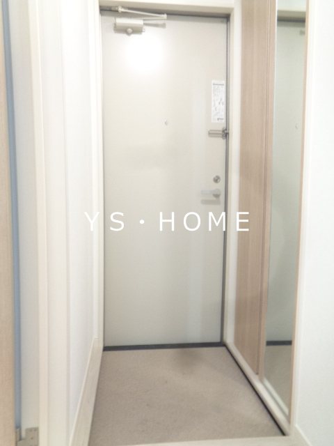 トラストヒルズ 玄関