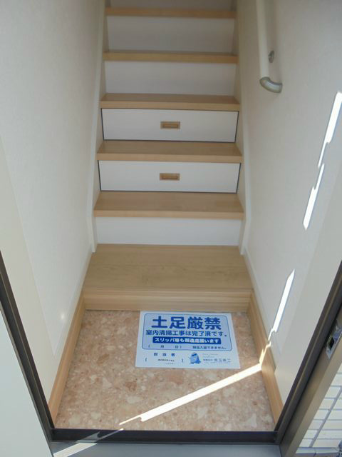 バーミープレイス東小金井 玄関