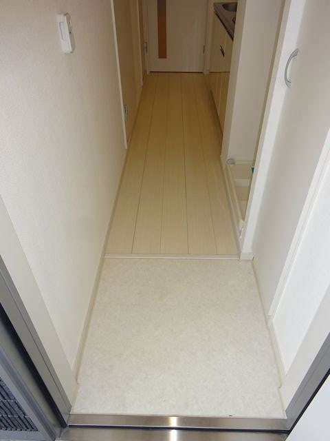 リブリ・Ｌａｔｔｅ 玄関