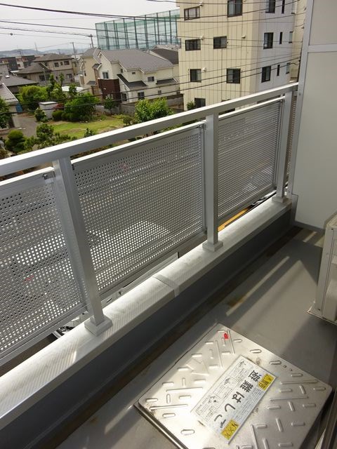 リブリ・Ｌａｔｔｅ ベランダ