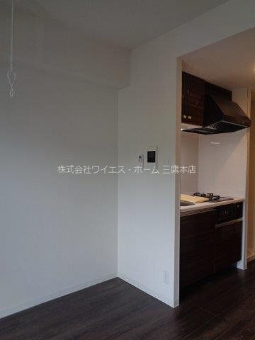 グランドレジデンス三鷹  リビング