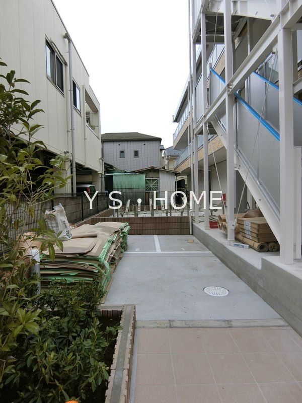 リブリ・クリークウエスト その他14